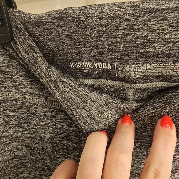 VS PINK dark gray yoga leggings size XS - Picture 3 of 4